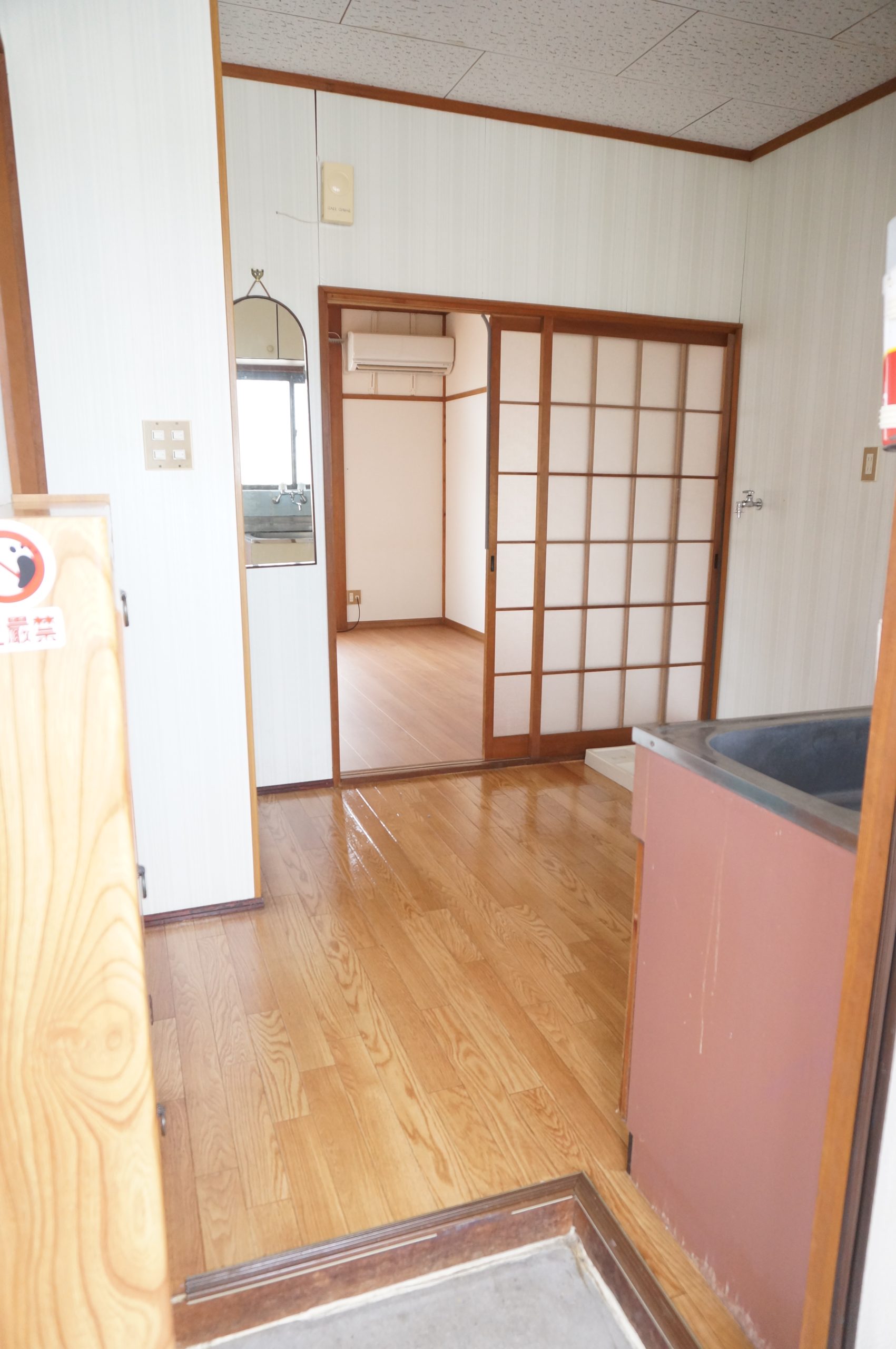 グリーンコーポ高辻 玄関